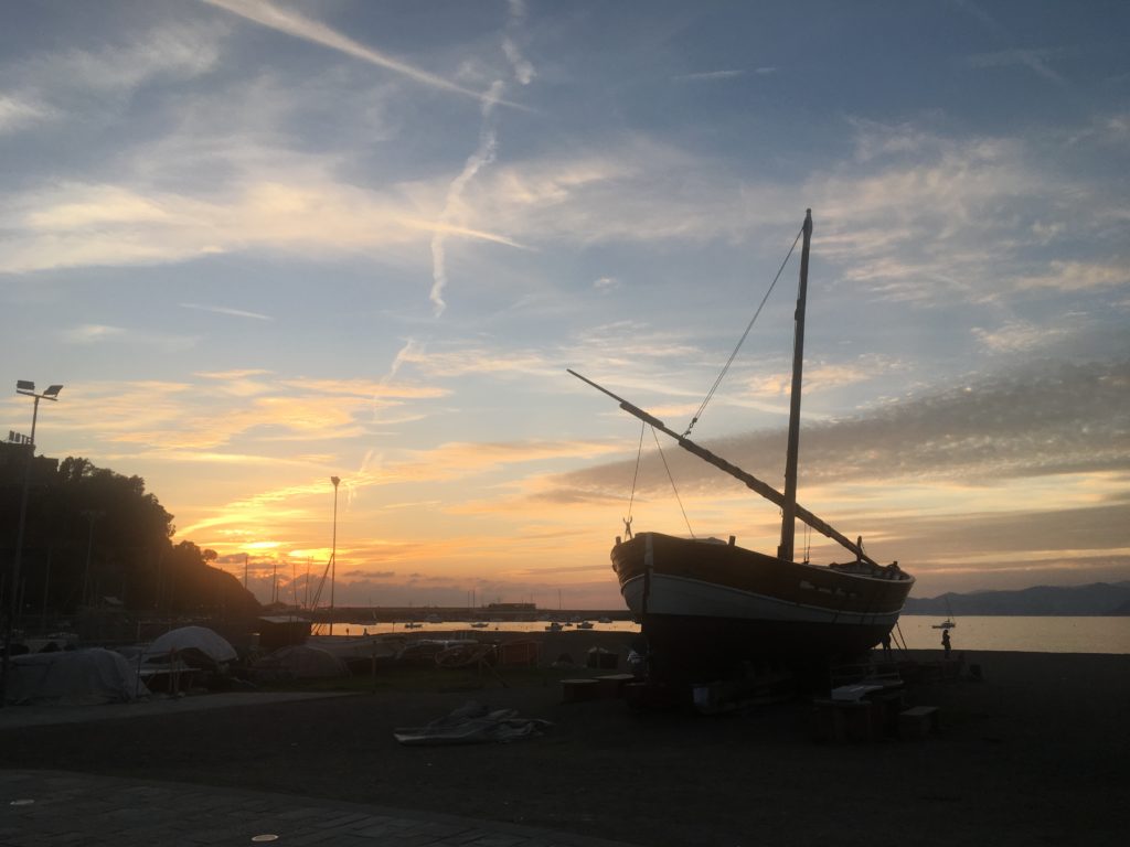 Sestri Levante, tramonto baia della favole Liguria